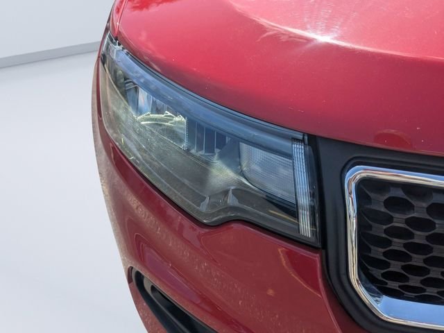Used 2024  Jeep Latitude image 9