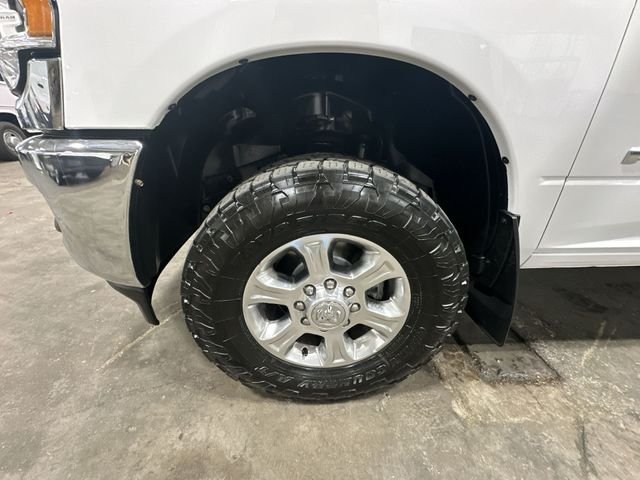 Used 2022 White Ram Big Horn image 23