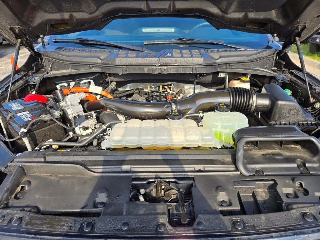 Used 2024 Gray Ford XLT image 31