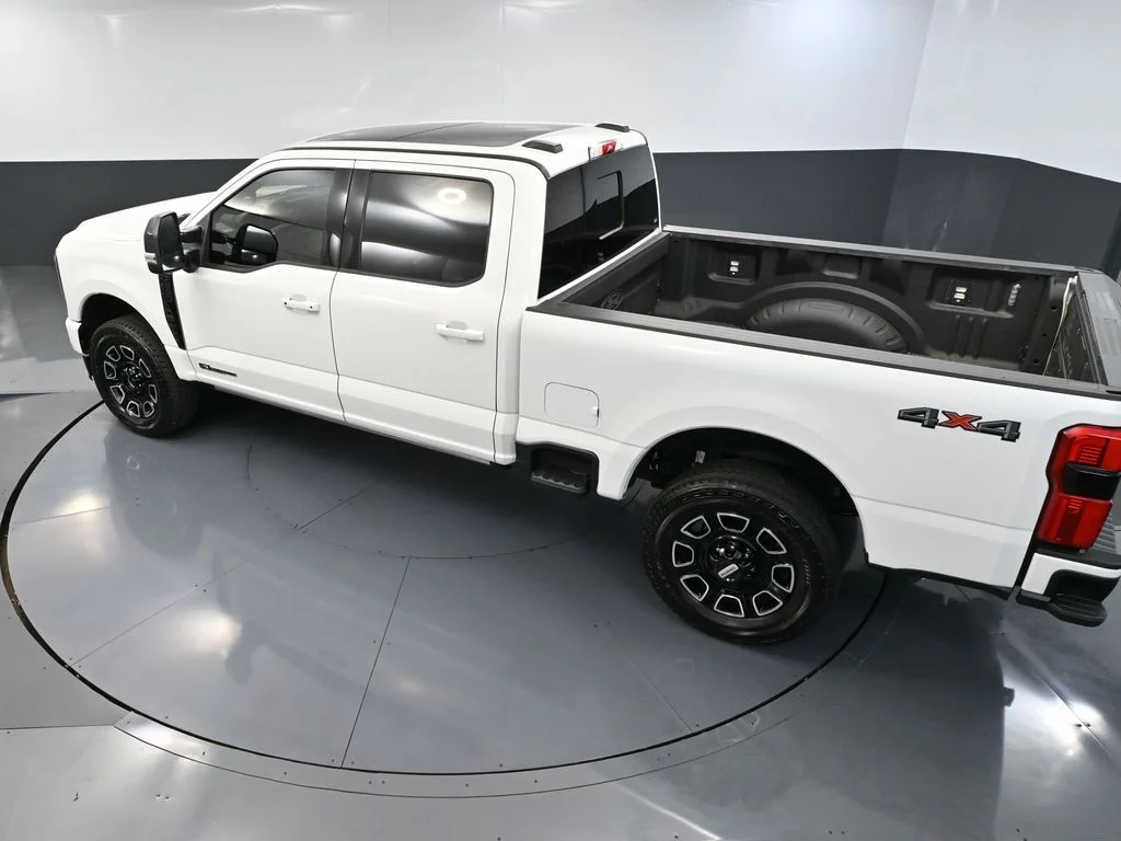 2025 Ford F-250 Super Duty Platinum - Photo 51