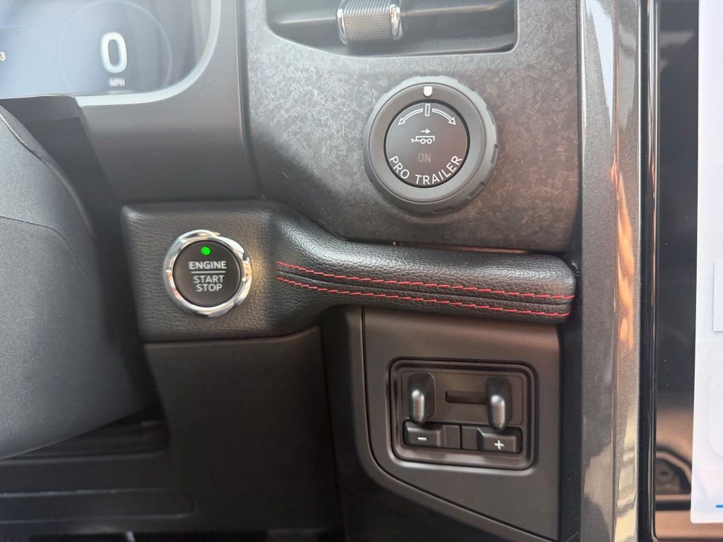 Used 2023  Ford Limited image 44