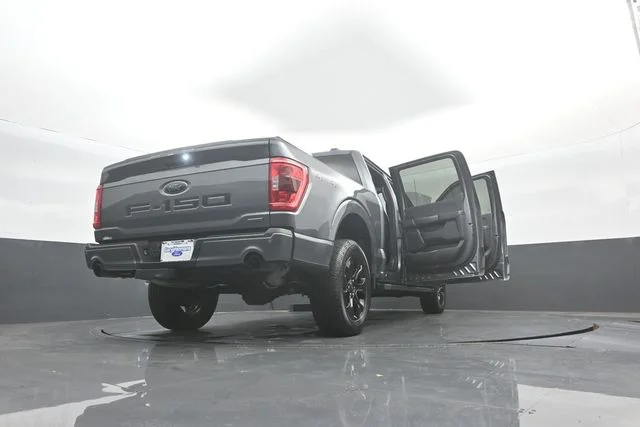 Certified Used 2023 Gray Metallic Ford XLT image 46