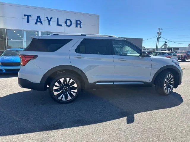 New 2027 Avalanche Gray Ford Platinum™ image 17