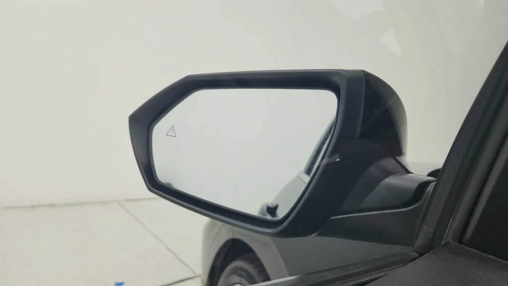 2024 Hyundai Elantra Limited - Photo 16