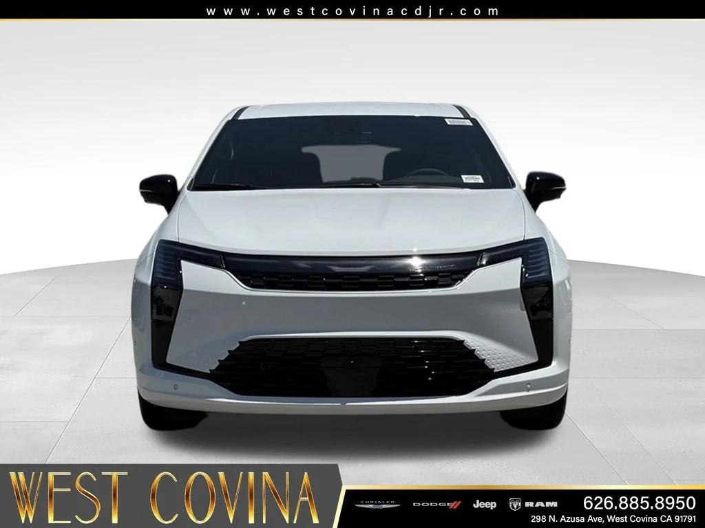 New 2027 Bright White Clear-Coat Exterior Paint Chrysler Select image 3