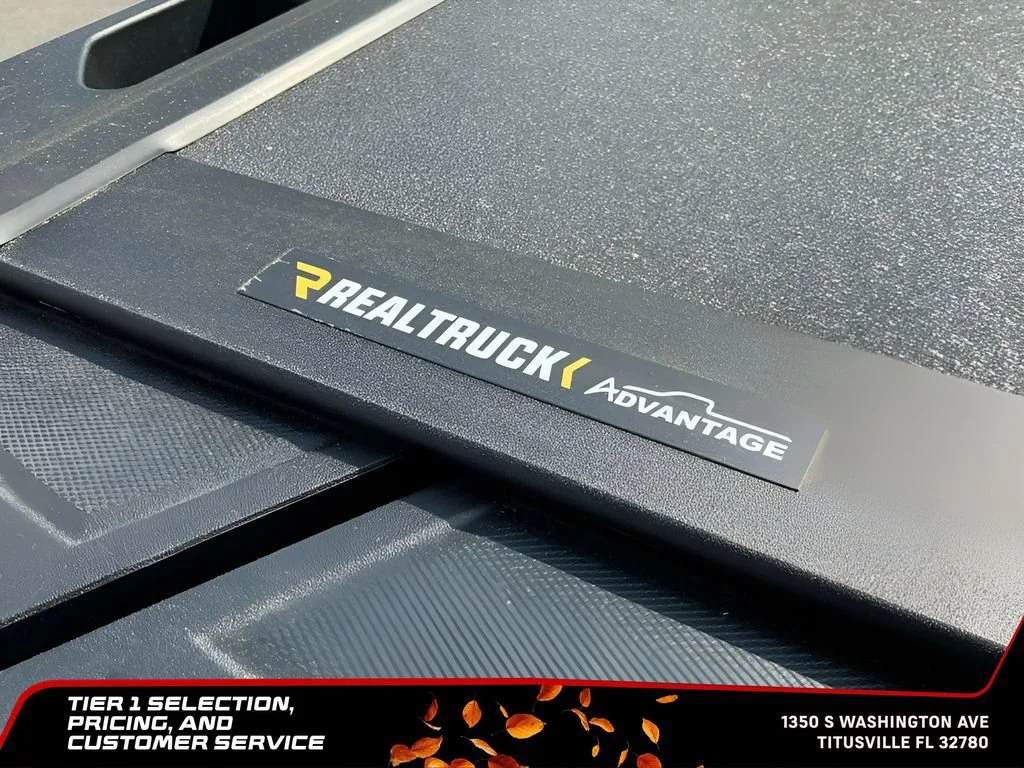 New 2026 Onyx Black GMC SLT image 19