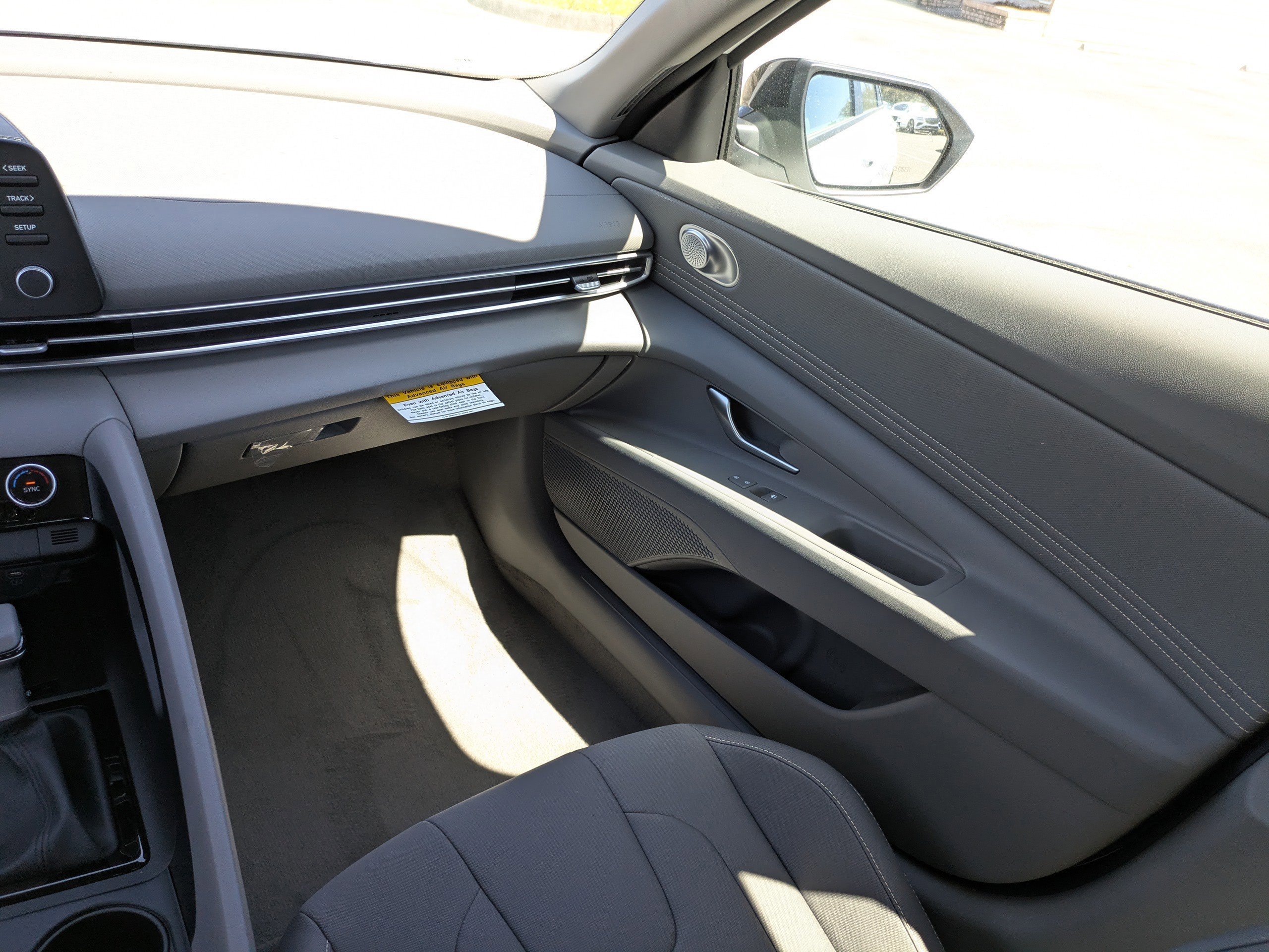 2026 Hyundai Elantra SEL Sport - Photo 12