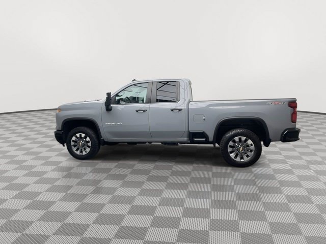 Used 2024 Slate Grey Metallic Chevrolet Custom image 37
