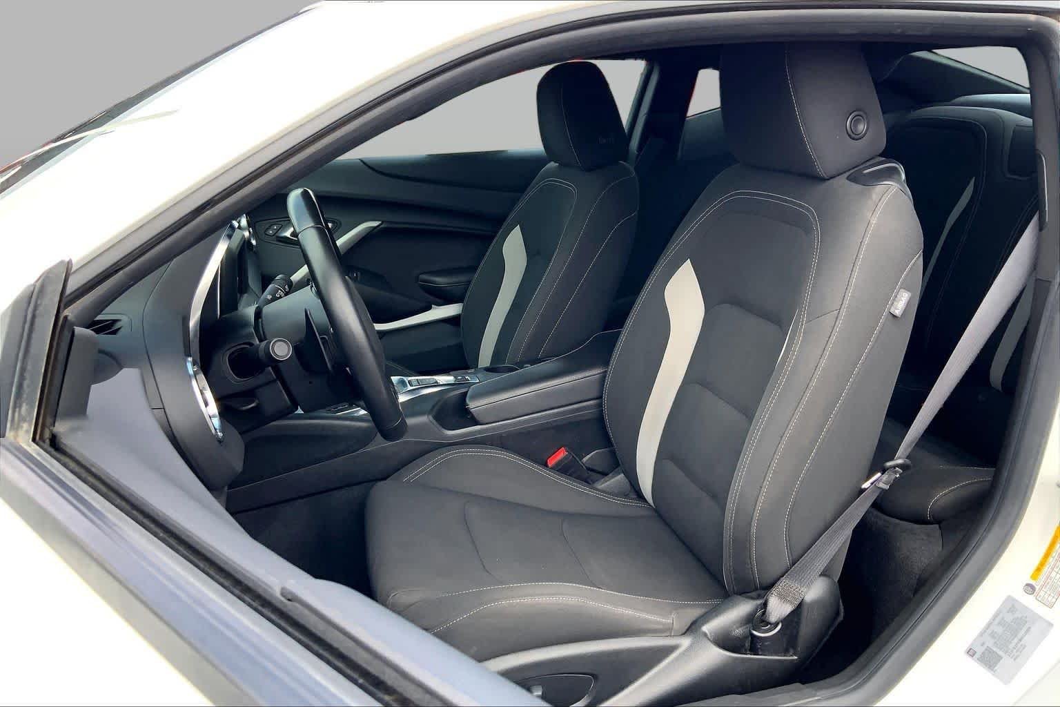 Used 2022 Summit White Chevrolet 1LT image 8