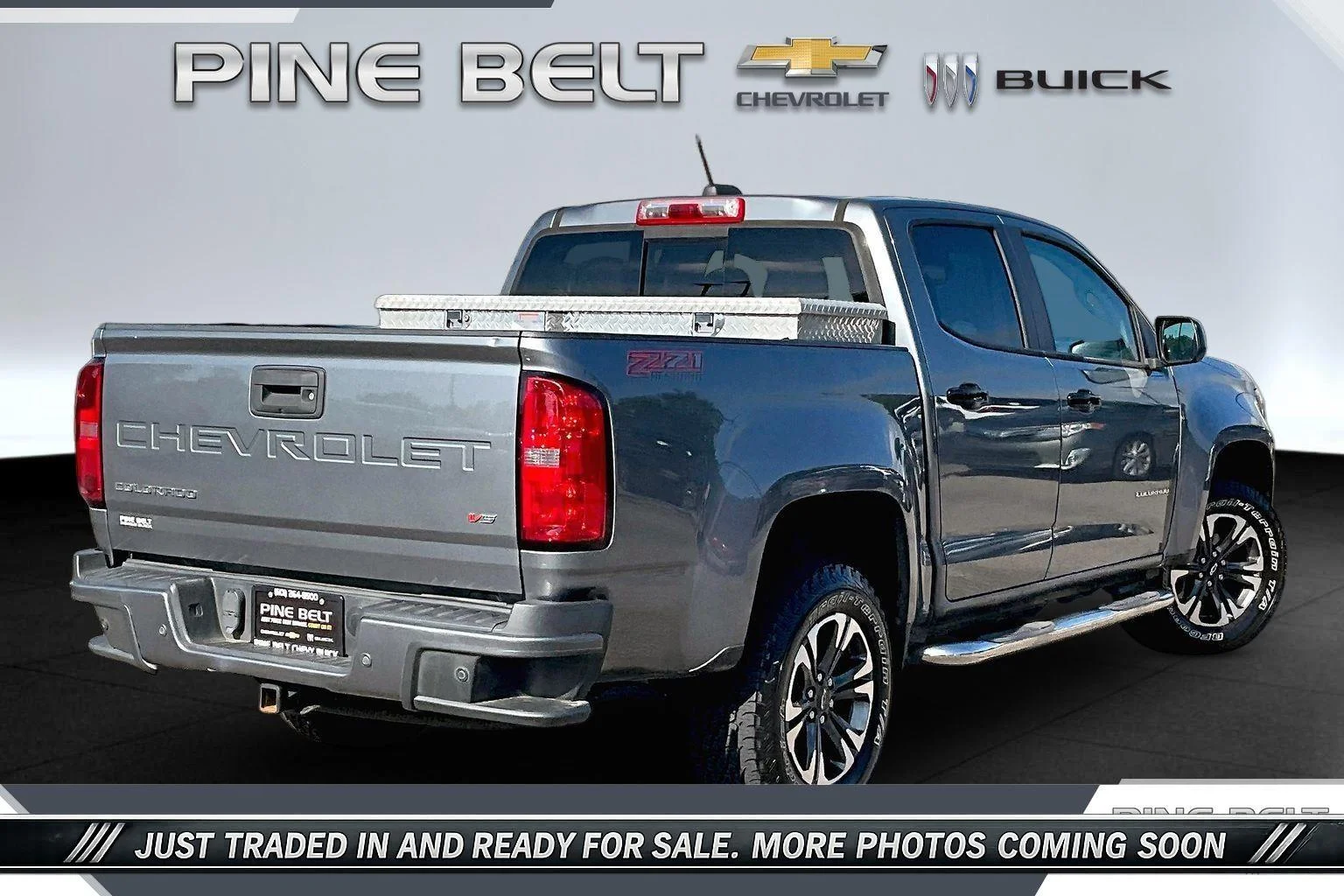 Used 2021 SATIN STEEL METALLIC Chevrolet 4WD Z71 image 12