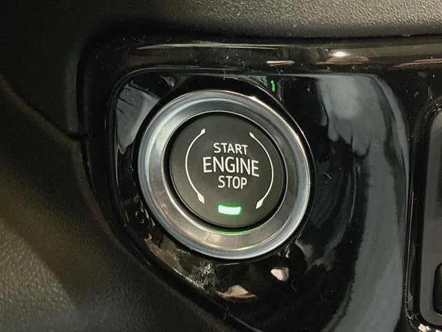 New 2026 Onyx Black GMC SLT image 18