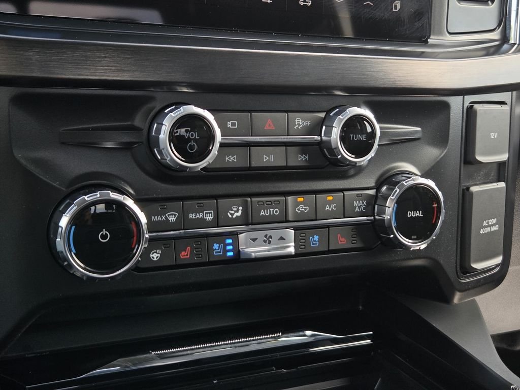 New 2026 Carbonized Gray Metallic Ford F-250® Lariat® image 29