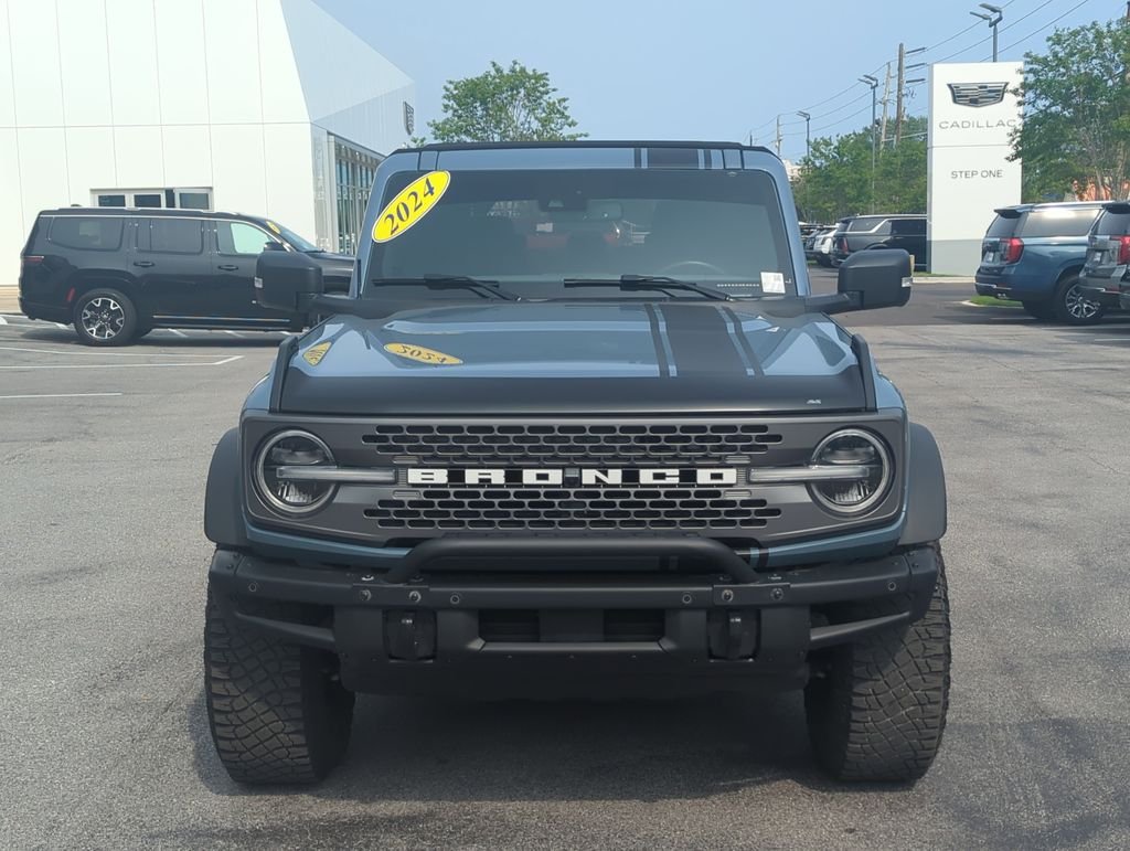 Used 2024 Gray Ford Badlands image 9