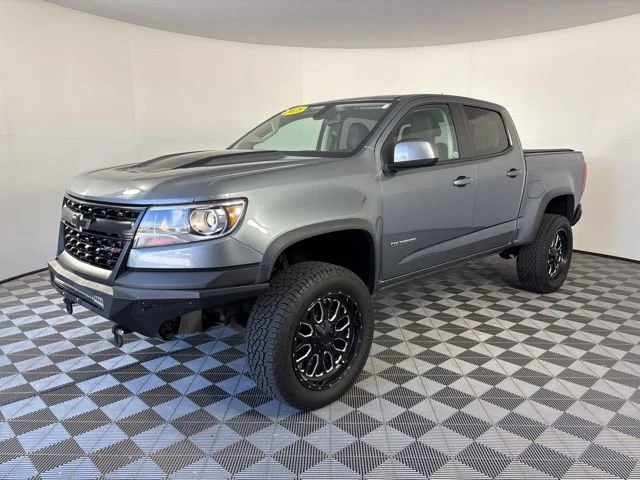 Used 2018 SATIN STEEL METALLIC Chevrolet 4WD ZR2 image 40