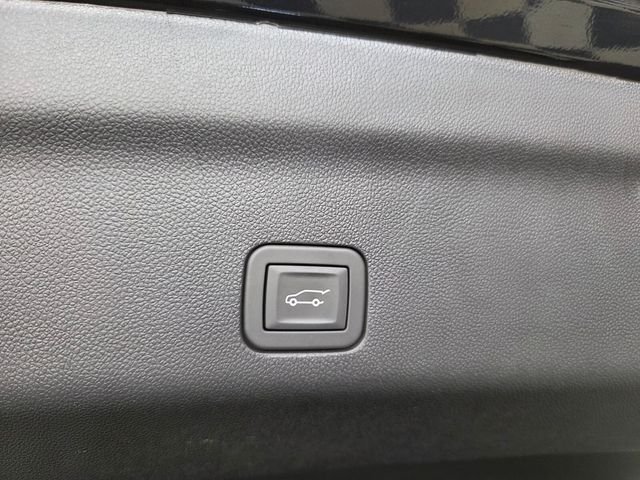 Used 2025 Gray Chevrolet Premier image 16