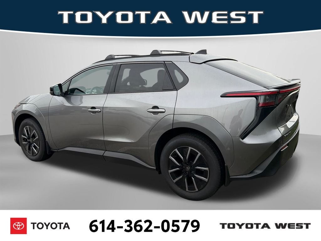 New 2026 Heavy Metal Toyota XLE image 6