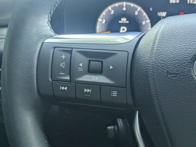 Used 2022 Blue INFINITI LUXE image 28