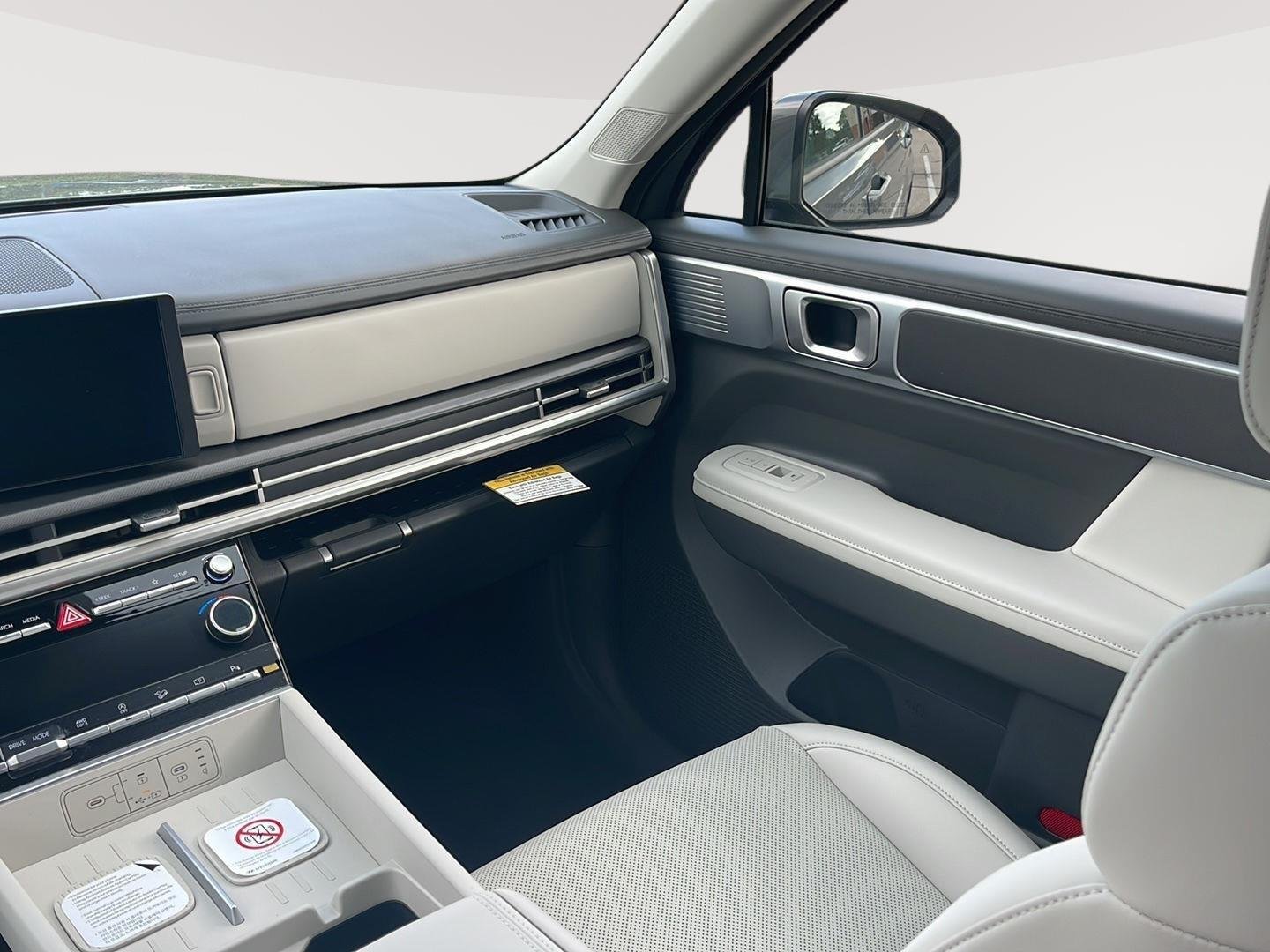 New 2026 Hampton Gray Hyundai SEL AWD image 15