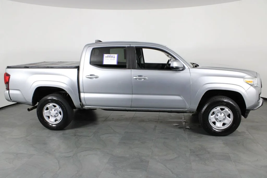 Used 2022 Silver Toyota SR image 14