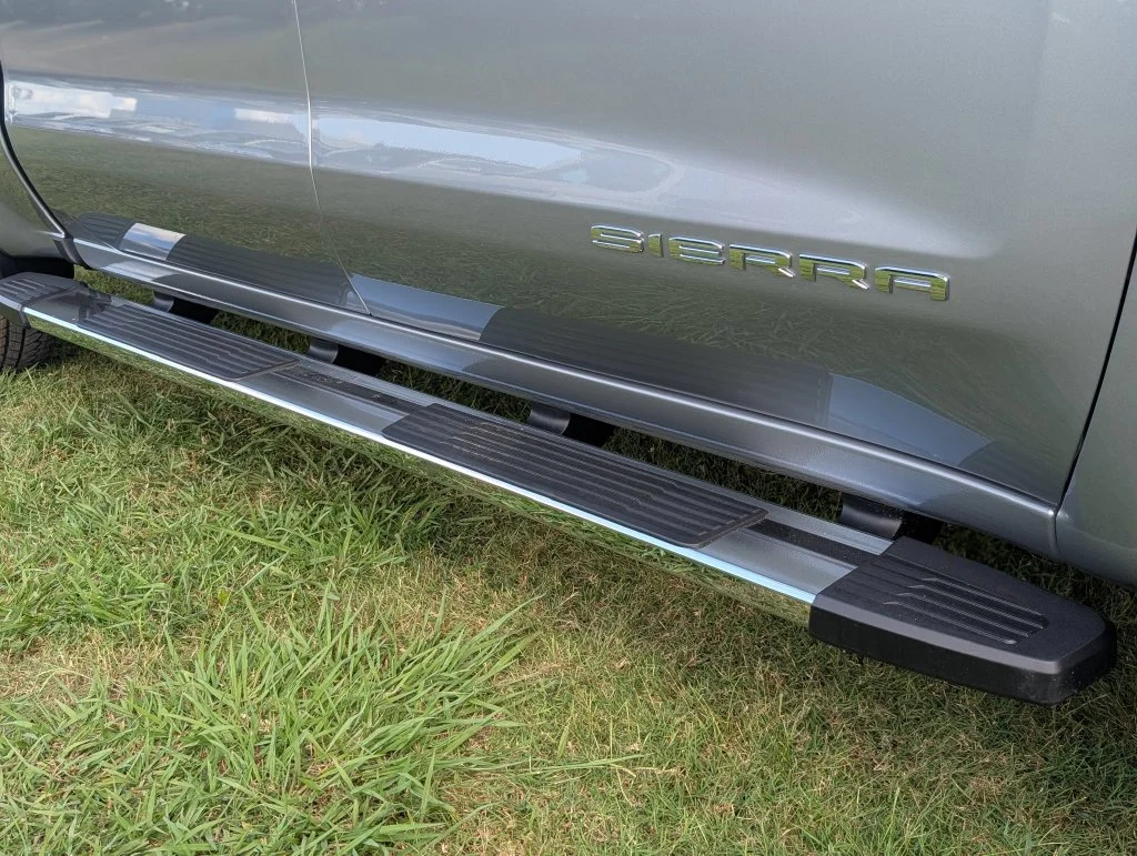 2026 GMC Sierra 1500 SLT - Photo 14