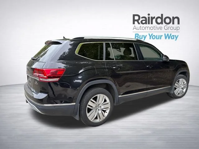 Used 2019 Deep Black Volkswagen SEL Premium image 7