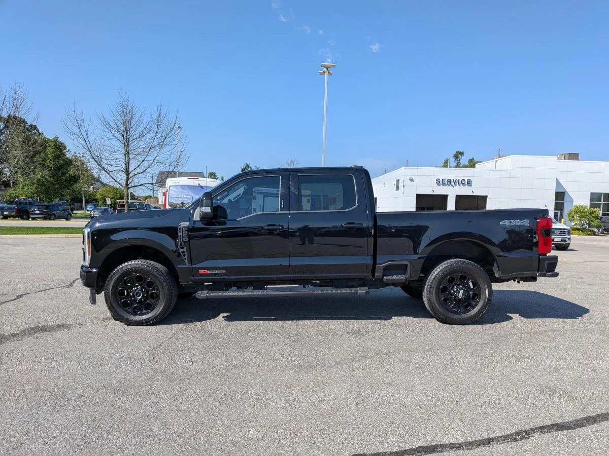 Used 2024 Black Ford Xl 4wd Crew Cab image 10