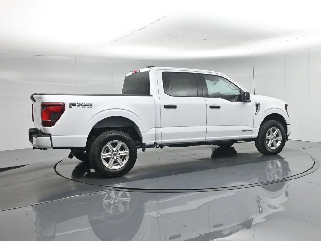 New 2026 Oxford White Ford XLT image 26
