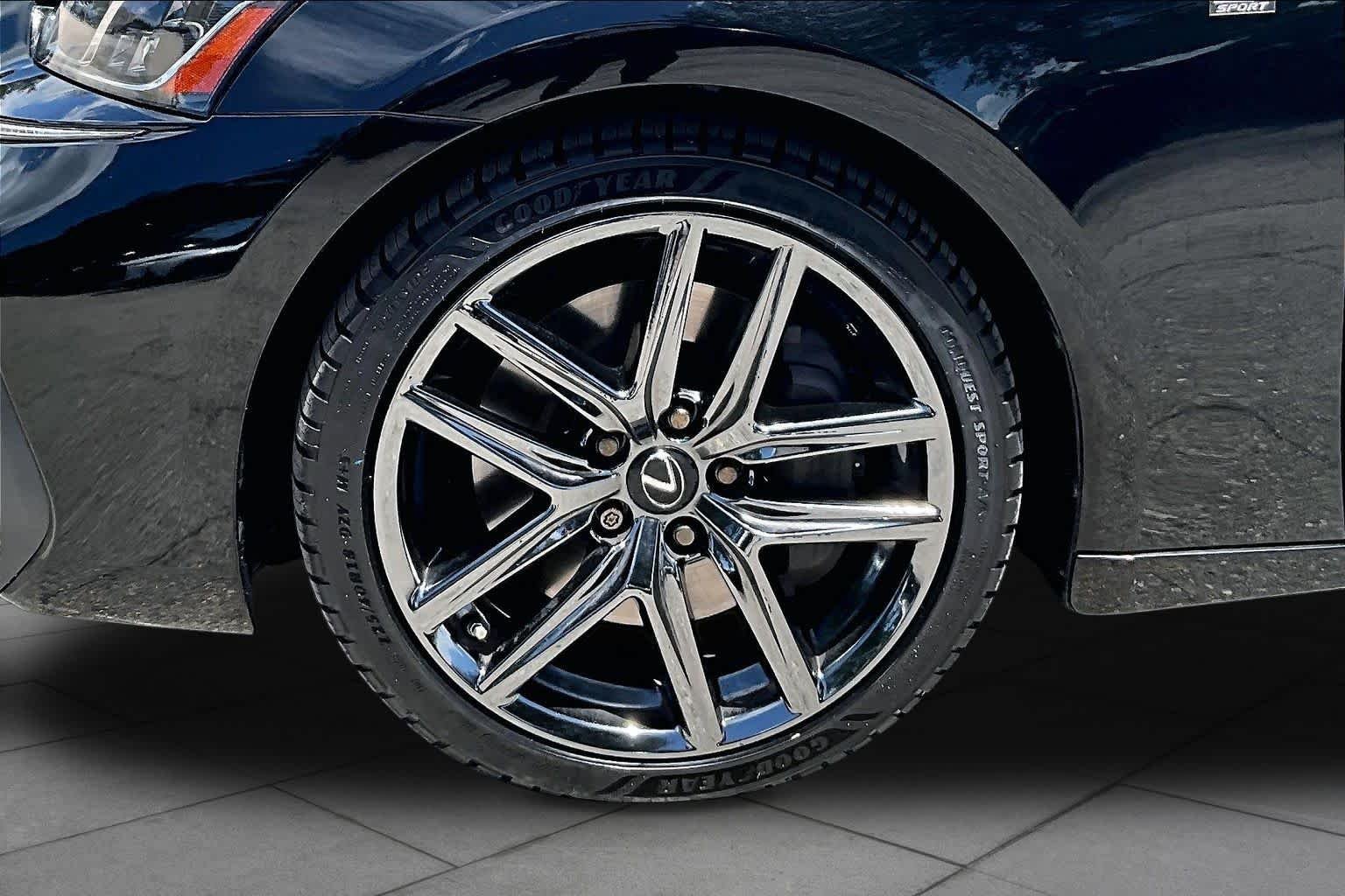 Used 2020 Obsidian Lexus F SPORT image 11