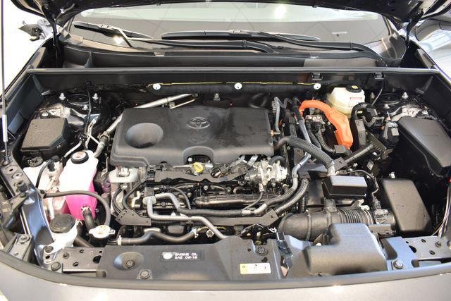 Certified Used 2025 MAGNETIC GRAY MET. Toyota  image 31