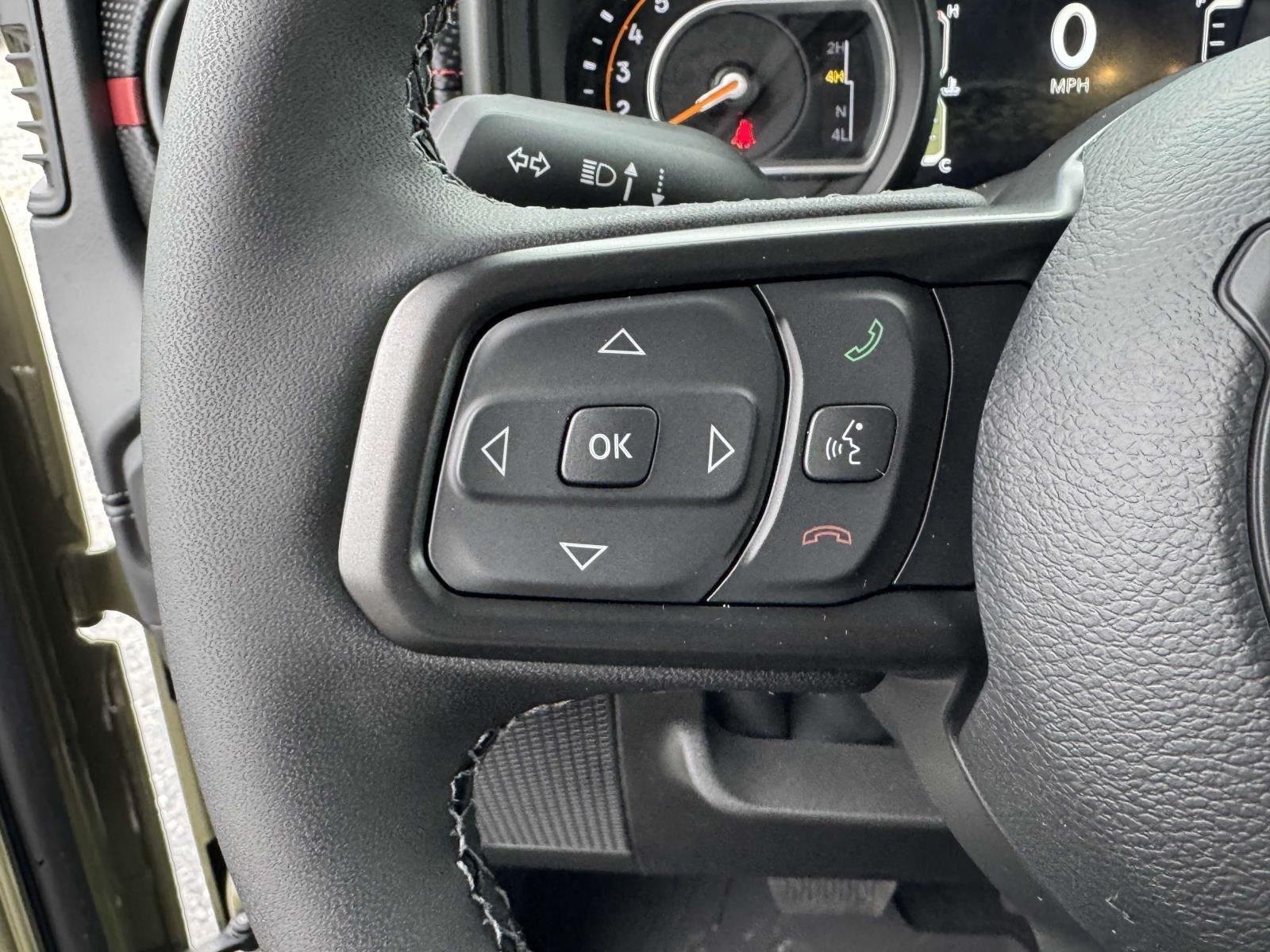 2025 Jeep Wrangler 4-Door Rubicon - Photo 8