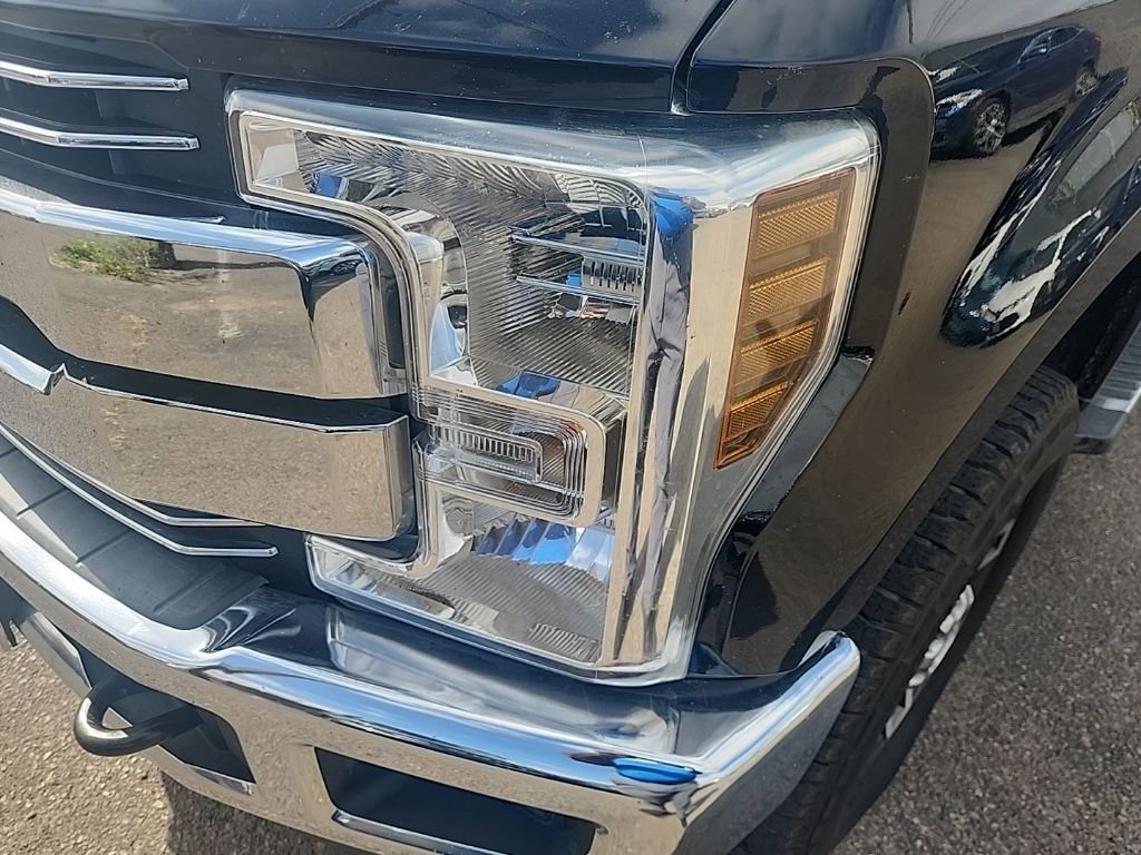 Used 2019 Black Ford Lariat image 5