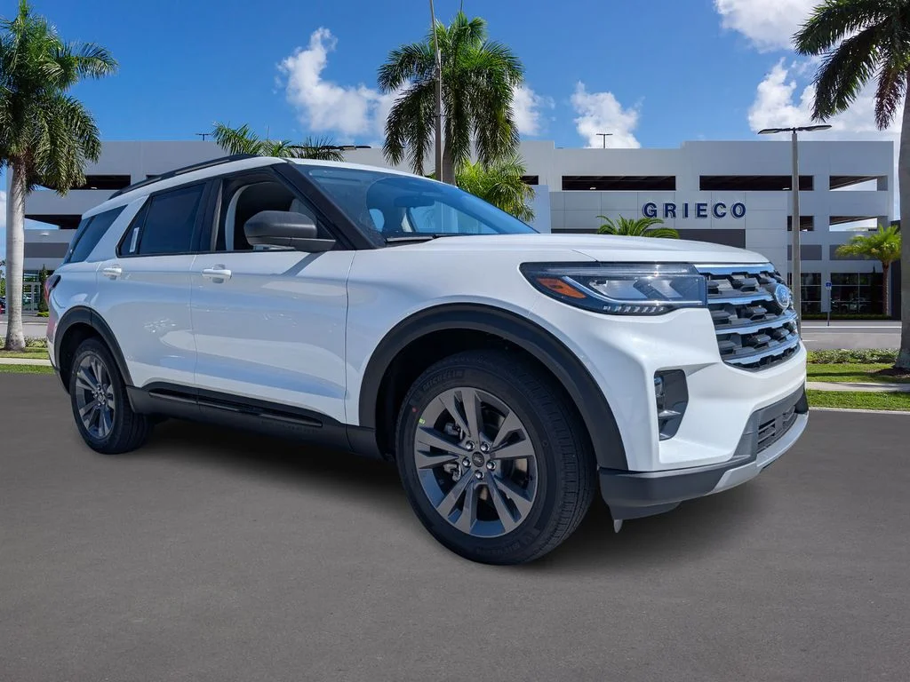 New 2026 Star White Metallic Tri-Coat Ford Active image 1