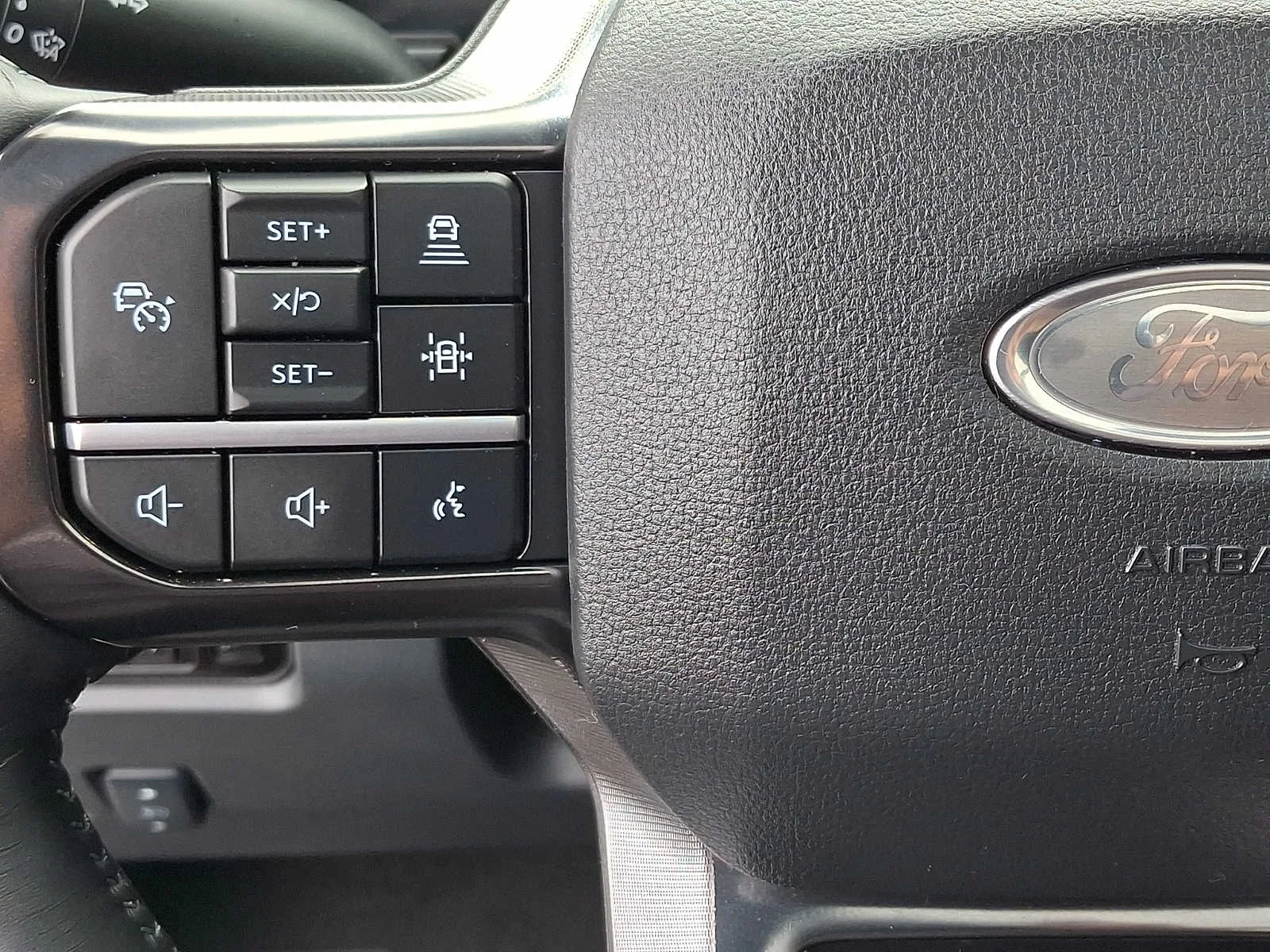 Used 2026 Agate Black Metallic Ford Platinum image 21