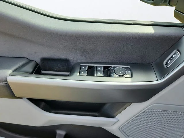 New 2026 Oxford White Ford F-350® XL image 18