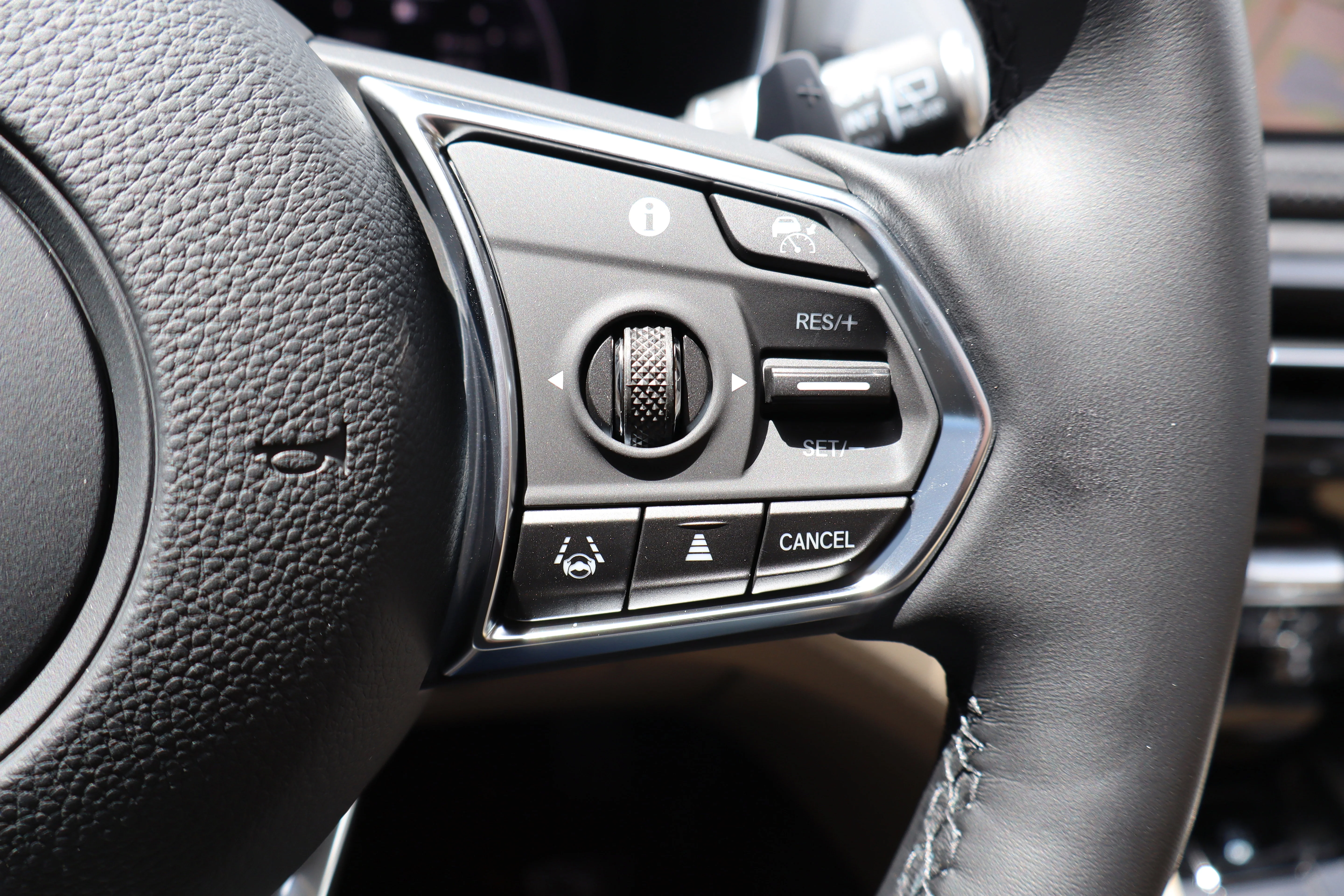 New 2026 Platinum White Pearl Acura w/Advance Package image 11