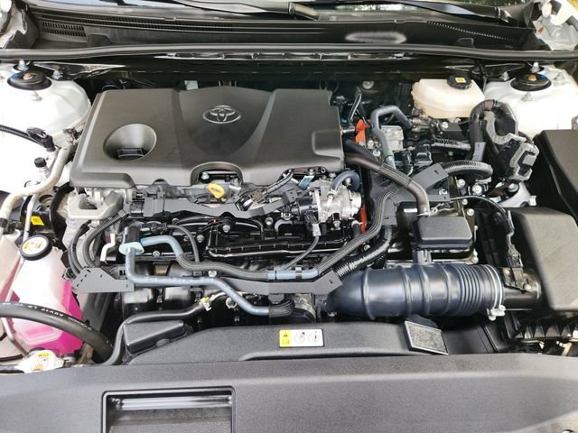 Used 2025 White Toyota LE image 29