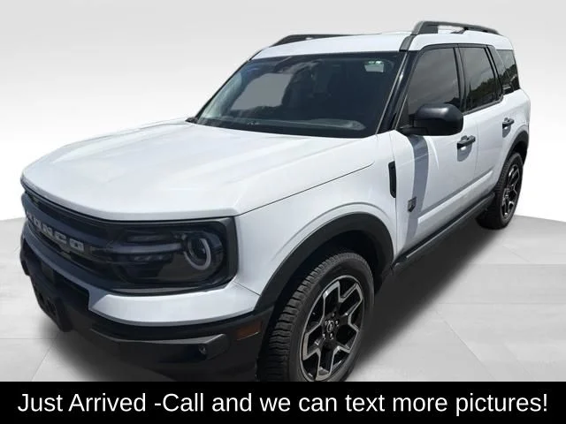 Used 2022 White Ford Big Bend image 1