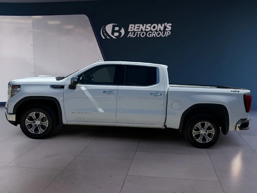 Used 2025 White GMC SLT image 2