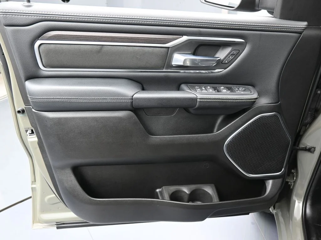Used 2026 Canyon Lake Ram Laramie image 12