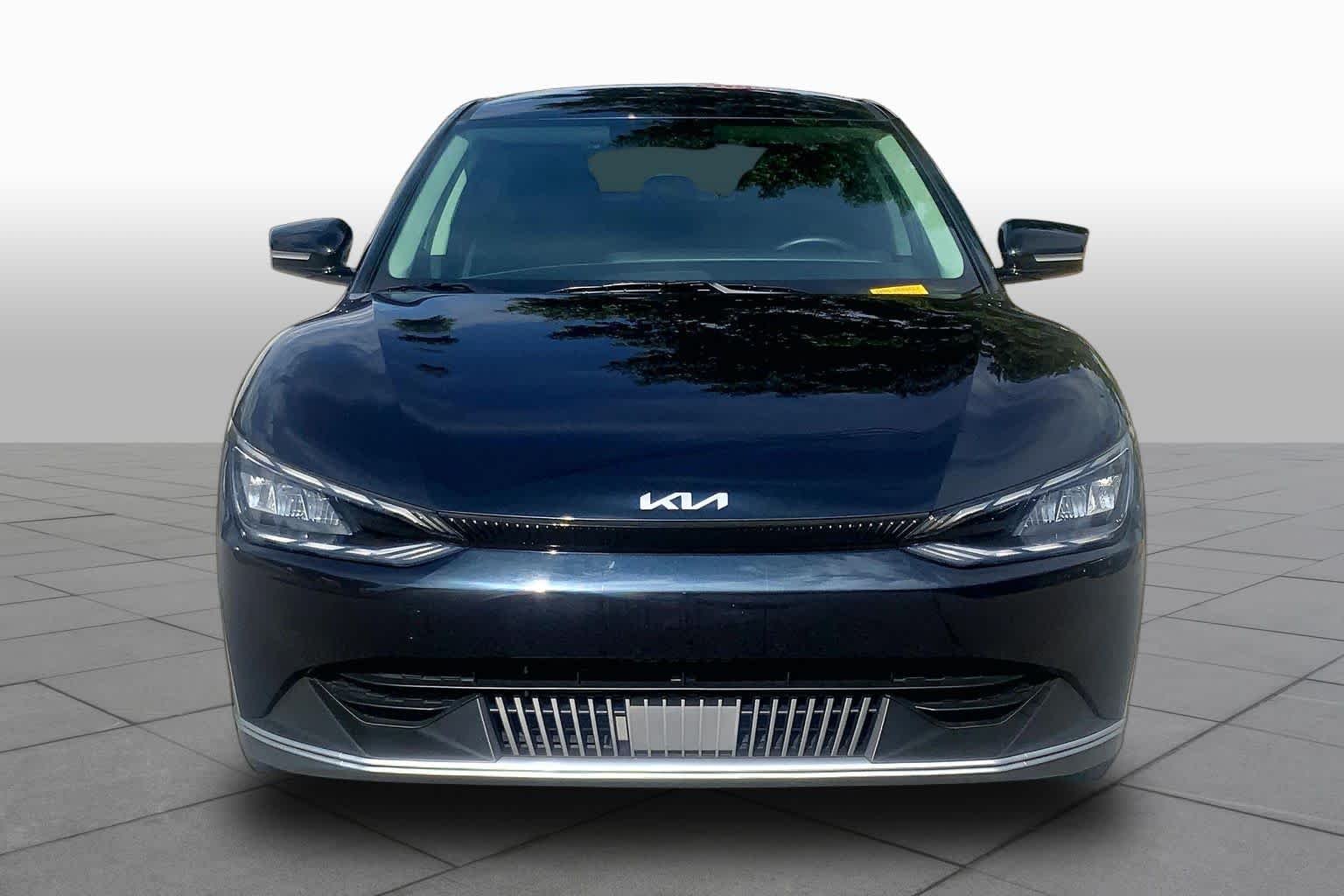 Certified Used 2024 Gravity Blue Kia Light Long Range image 3