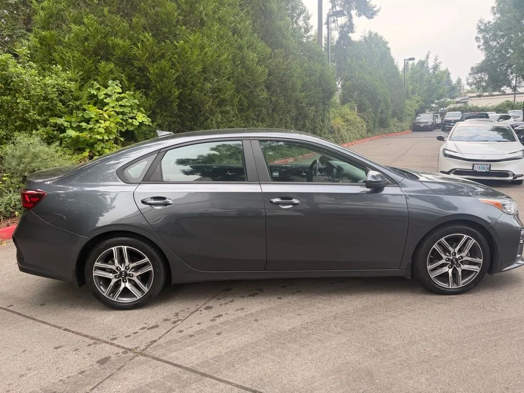 Used 2019 Kia FORTE S with VIN 3KPF34AD7KE079302 for sale in Gladstone, OR