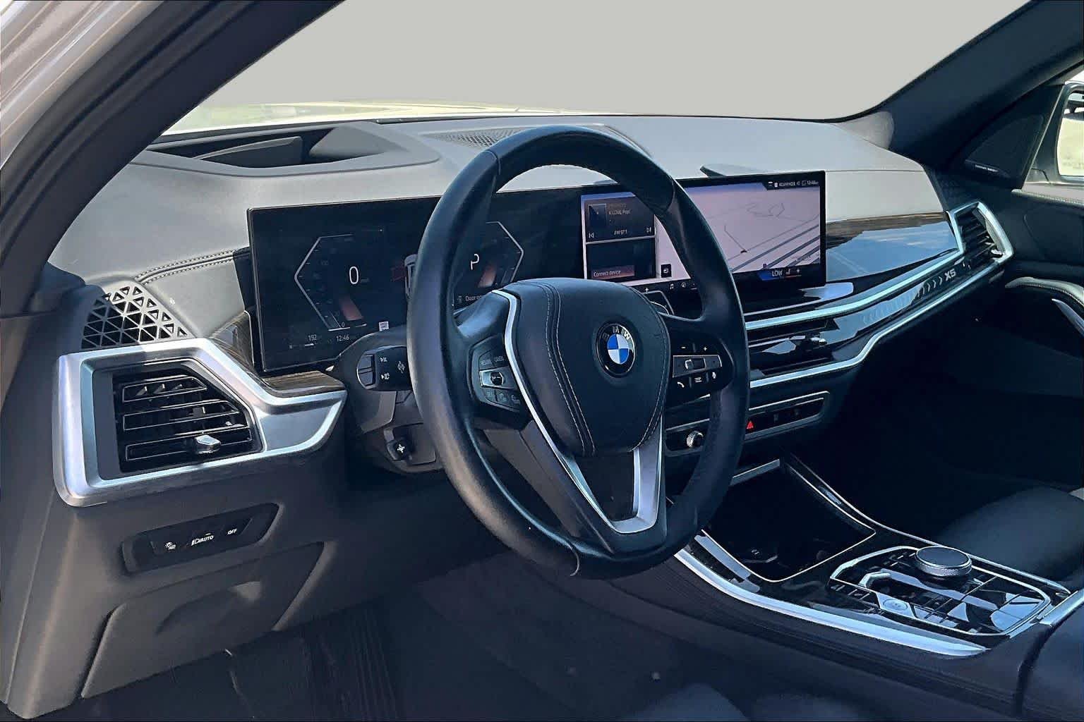 Used 2024 Mineral White Metallic BMW sDrive40i image 16