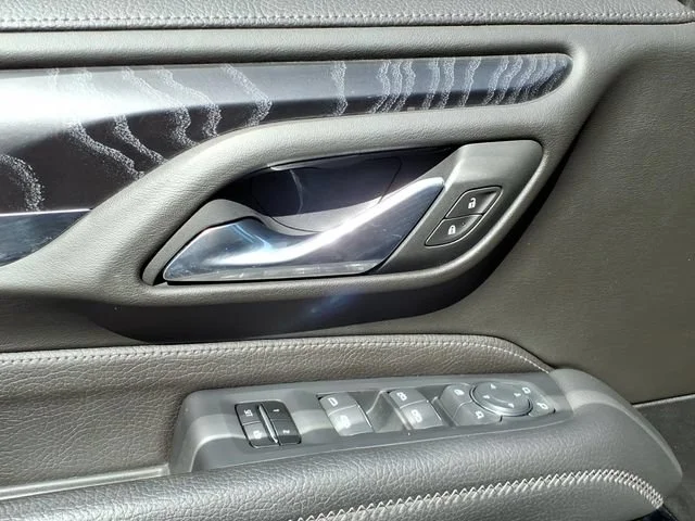 2024 GMC Yukon Denali - Photo 18