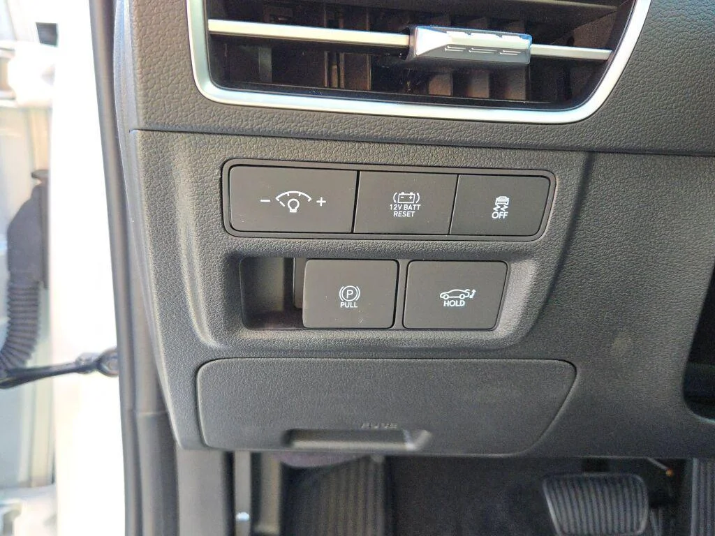 2025 Hyundai Sonata Hybrid Limited - Photo 25