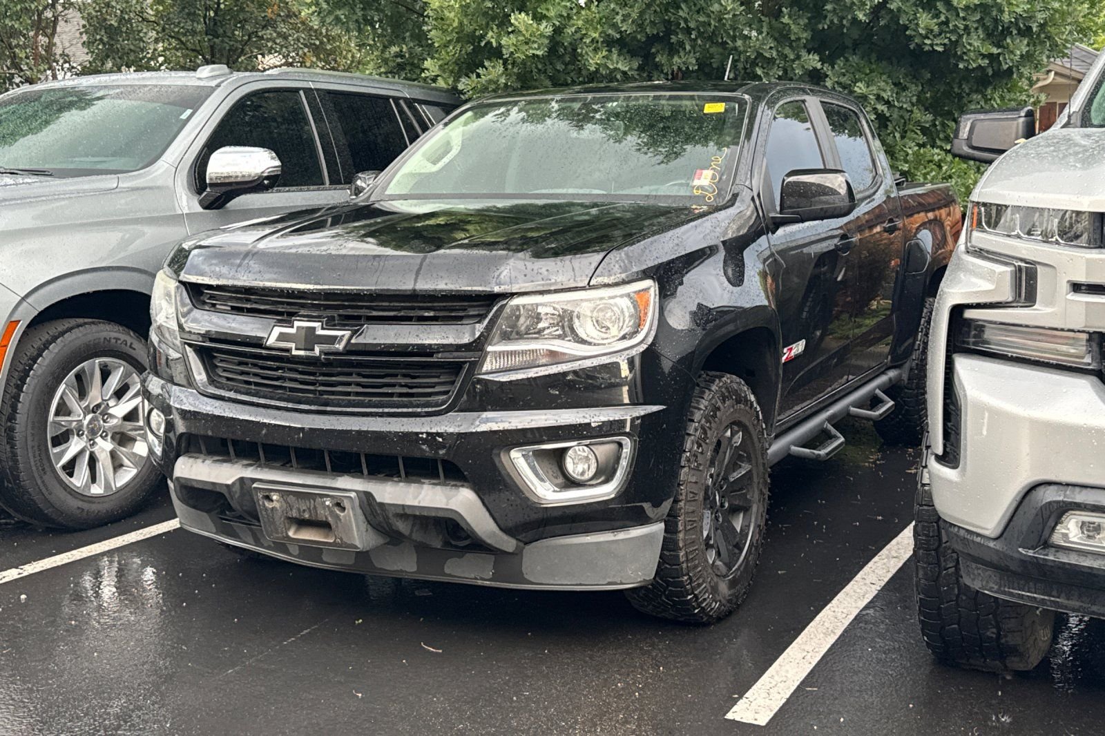 Used 2019 Black Chevrolet Z71 image 2