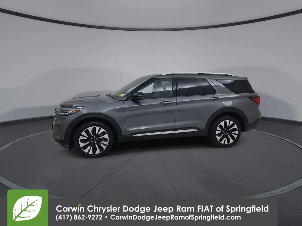 Used 2025 Gray Ford Platinum image 8