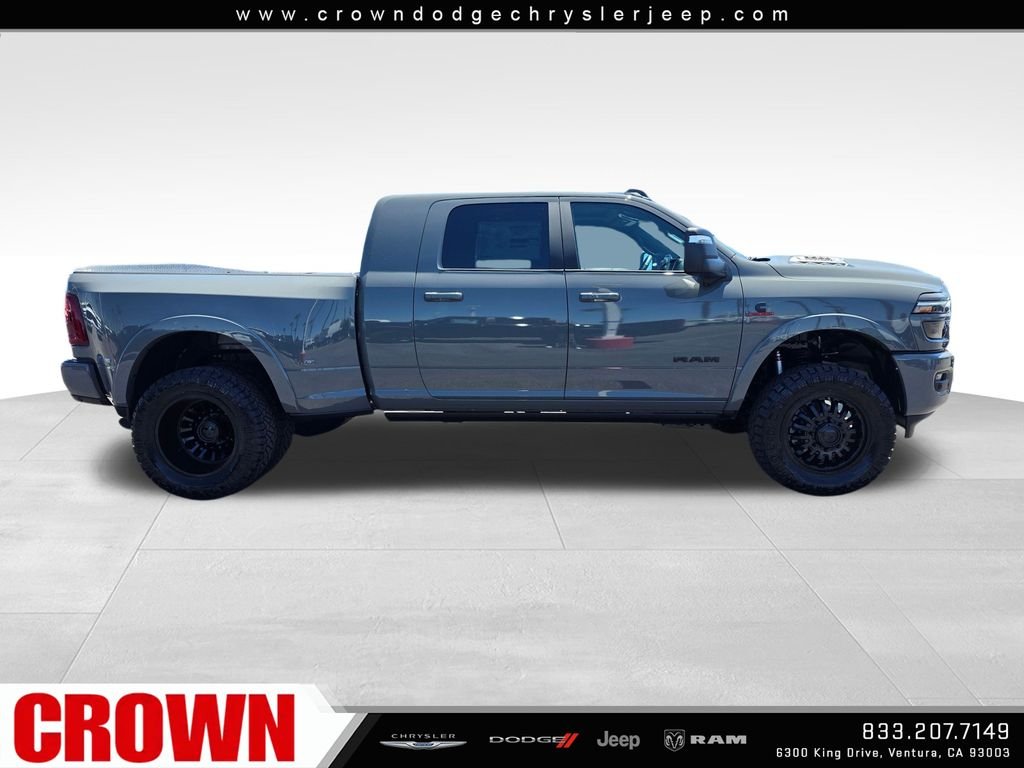 New 2026 Ceramic Gray Clear-Coat Exterior Paint RAM Limited image 4