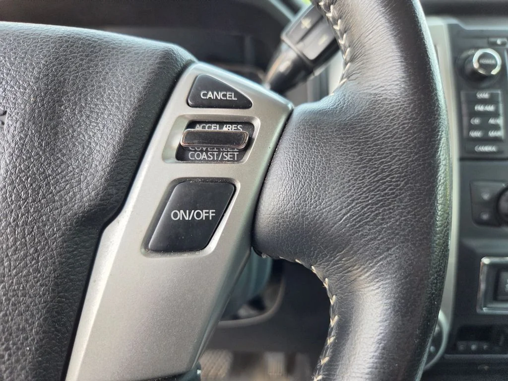 Used 2017 Silver Nissan PRO-4X image 16