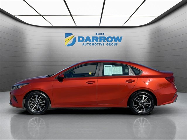 2023 Kia Forte LXS photo 2