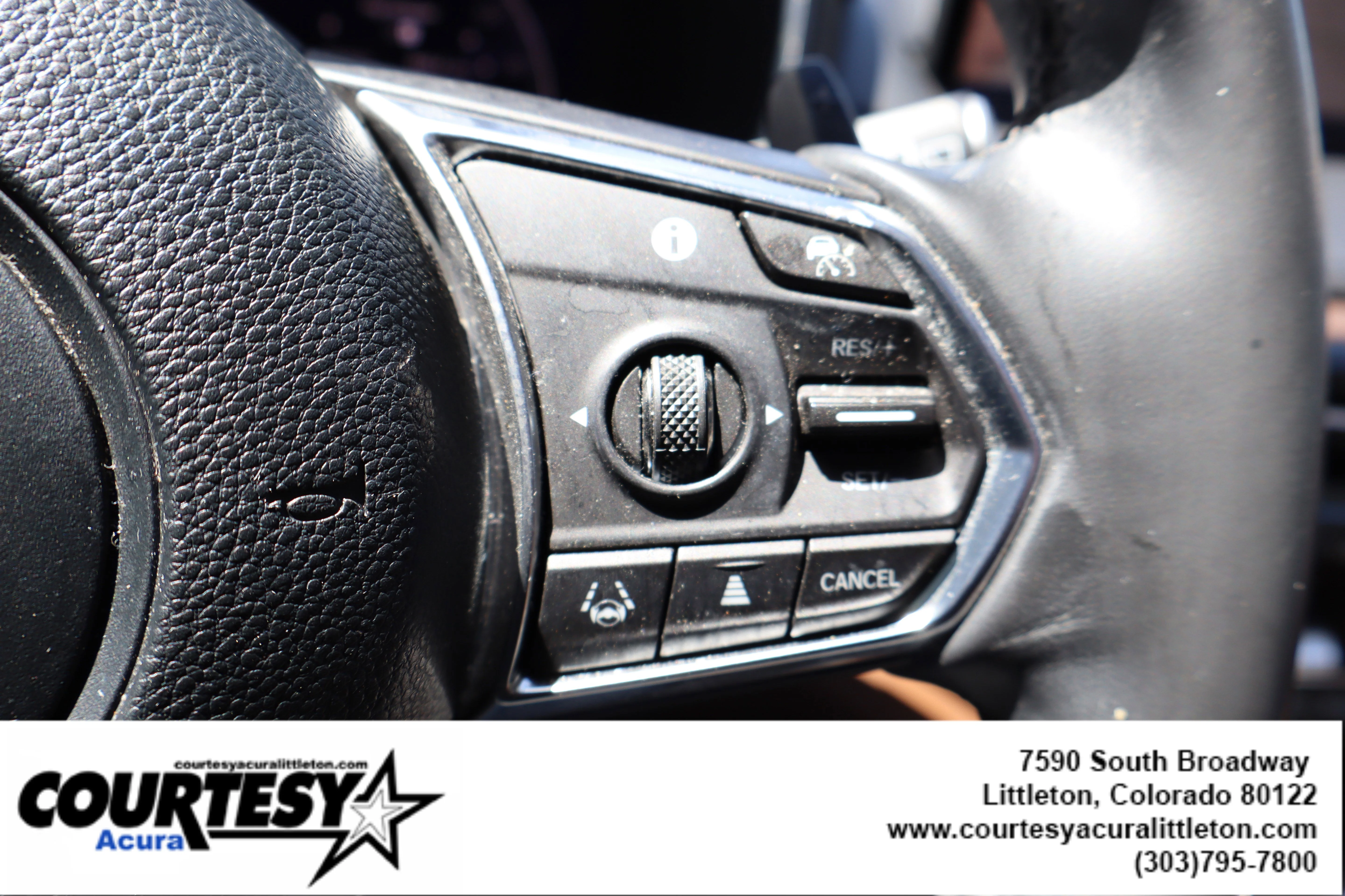 Used 2024 Liquid Carbon Metallic Acura SH-AWD TECH image 12